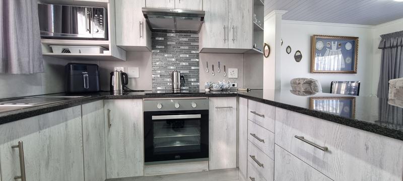 2 Bedroom Property for Sale in Tergniet Western Cape